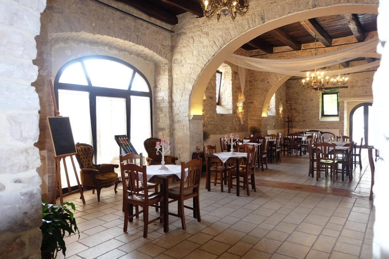 Antica Taverna Del Principe Sepino Exteriér fotografie